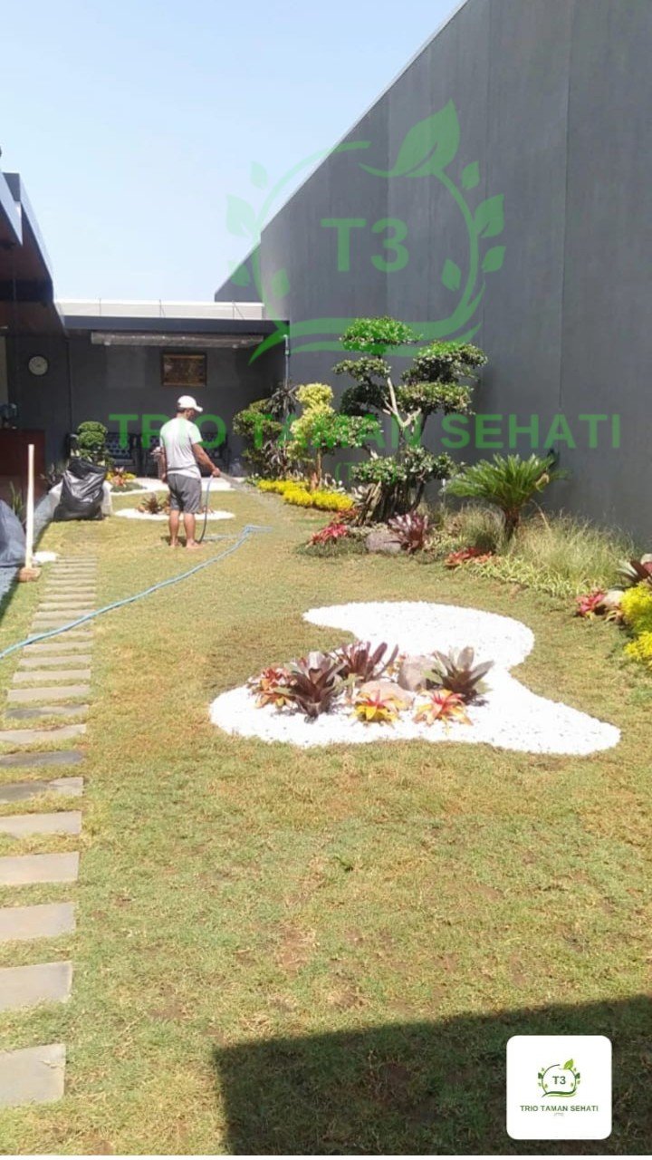 Pembuatan Taman Kramat Jati